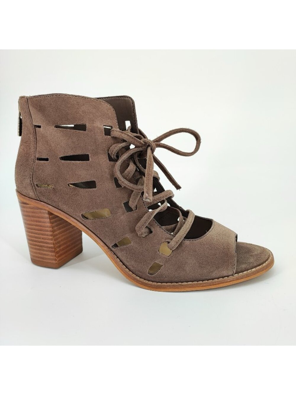 Vince Camuto VC-TRESSA Women's Size 8.5 US Sandals Leather Beige Heeled